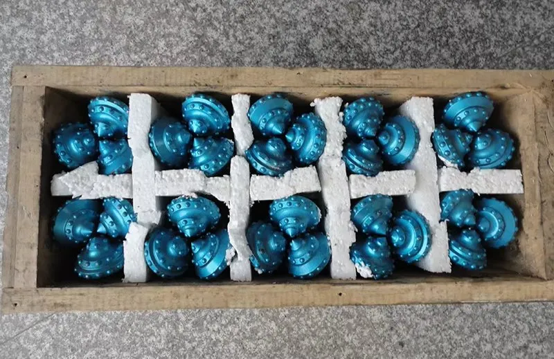 Трёхконусное долото для бурения водяных скважин, бурение скважин 1