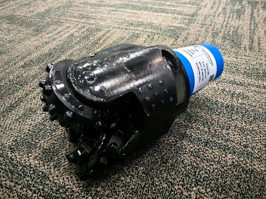 Трёхконусное долото для бурения водяных скважин, бурение скважин