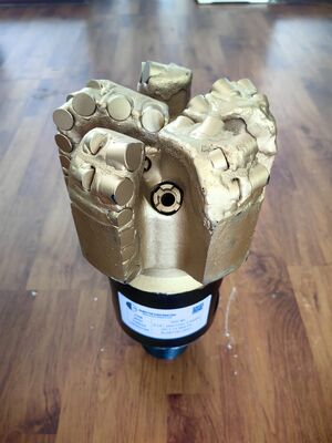 5-лопастное PDC долото для бурения скважин на воду диаметром 8 1/2 дюйма с резьбой API REG